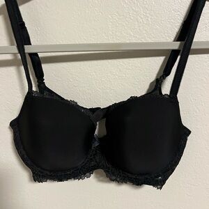 Victoria's Secret Dream Angels Lined Demi Black Lace Bra-32D